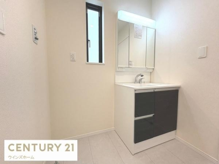 ���ʑ�E���ʏ� ���ʎ��͂�Ƃ肠��L���Ŗ����̏��������K�ł��B���ʑ���[�ɂ́A������p�i��X�L���P�A�p�i�Ȃǂ���������[�ł���悤�X�y�[�X���[�����Ă��܂��I�������芷�C���\���ɍs���܂��I