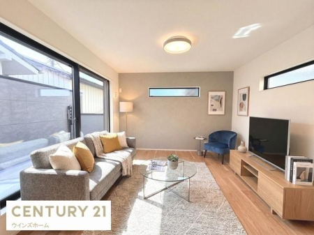 ���r���O ��23����LDK�͉Ƒ��S�����������Ƃ��낰���Ԃł��B�o���R�j�[��]�ޑ傫�ȑ�����͍̌������Ղ�A��������閾�邢���r���O�ł��I���Ƌ�⏬���Ȃ�AI���H�ςł�
