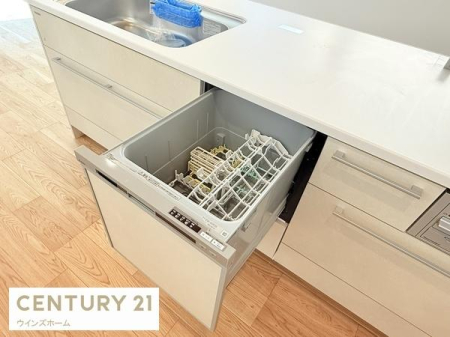 �L�b�`�� �r���g�C���H��@�t���̃V�X�e���L�b�`���ŉƎ��̕��S���y���A�Z�����p�p�}�}���T�|�[�g���܂��I