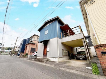 �O�ʓ��H�܂ތ��n�ʐ^ ��ɉf������I�ȊO�σf�U�C���B�J��������X���݂ɘȂނ������̒����Z��ŁA��Ƃ肠��J�[�X�y�[�X�����͂̈�ł��B