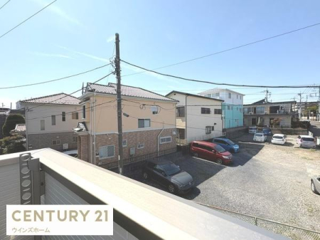 �Z�˂���̒��]�ʐ^ �V�C�̗ǂ����ɂ͐��󕨂��J���b�Ɗ�������悤�ȁA�z������̗ǂ������Ƀo���R�j�[��ݒu���܂����I