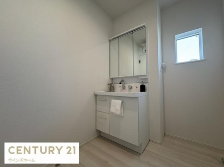 ���ʑ�E���ʏ� ���ʎ��͂�Ƃ肠��L���Ŗ����̏��������K�ł��B���ʑ���[�ɂ́A������p�i��X�L���P�A�p�i�Ȃǂ���������[�ł���悤�X�y�[�X���[�����Ă��܂��I�������芷�C���\���ɍs���܂��I