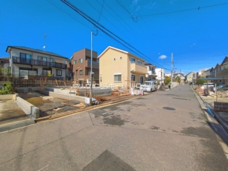 �O�ʓ��H�܂ތ��n�ʐ^ -