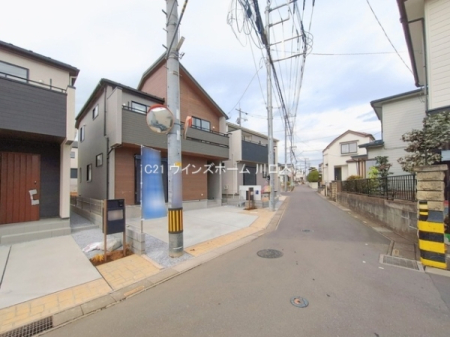 �O�ʓ��H�܂ތ��n�ʐ^ -