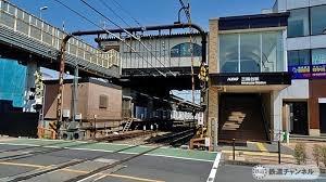 ���ӊ� �y�w�z������̓����u�O���v�w�F400�u