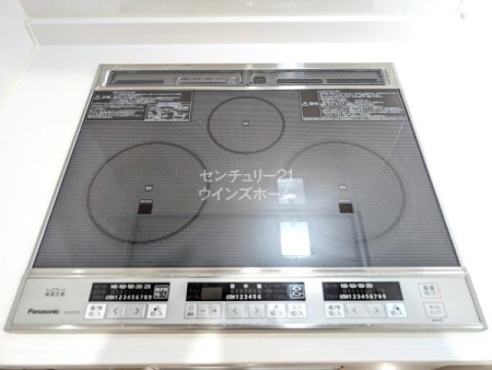 �L�b�`�� �L�b�`���͉΂��g��Ȃ����S��IH�N�b�L���O�q�[�^�[���̗p�I�M������̔M���������̂ŁA�Ă��L�b�`���͏����Ȃ�܂���B�ܓ����Ȃ��̂ł��|�������N���N�I