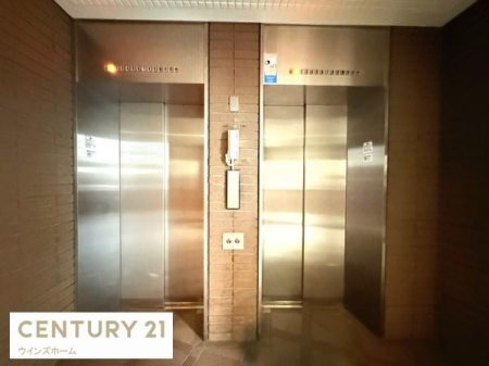 ���̑����p�� ���G������₷��2��ݒu�̃G���x�[�^�[�B�o���A�t���[�Ή��ŉ��K�Ȉړ����T�|�[�g���܂��B