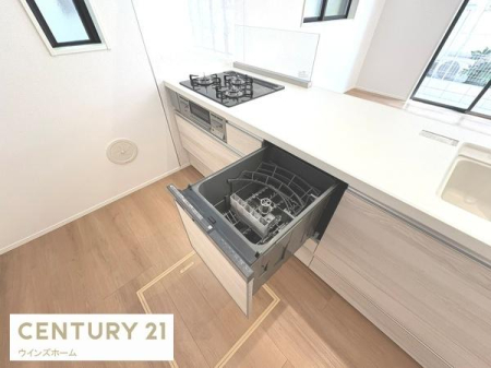 �L�b�`�� �r���g�C���H��@�t���̃V�X�e���L�b�`���ŉƎ��̕��S���y���A�Z�����p�p�}�}���T�|�[�g���܂��I