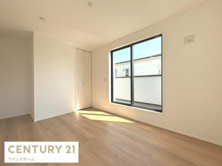 �m�� �o���R�j�[�ɖʂ����m����6.6���B�x�b�h��u���Ă���Ƃ肠��L���ŐQ���ɂ҂�����ł��I�N���[�[�b�g�t���ł������X�b�L���Еt���܂��B