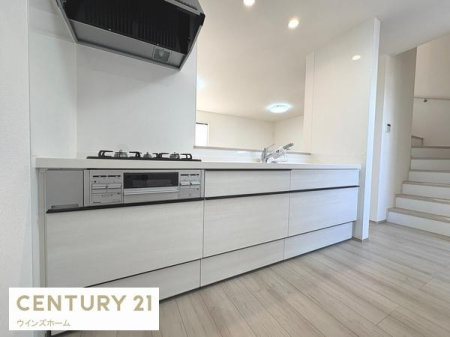 �L�b�`�� �X�^�C���b�V���ȃV�X�e���L�b�`���́A���[�͂Ƌ@�\�������˔����A�������y�����Ȃ��ԁB