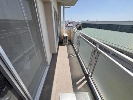 �o���R�j�[ -