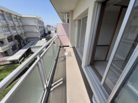 �o���R�j�[ -