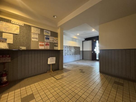 �G���g�����X �I�[�g���b�N�A���j�^�[�t���C���^�[�z�����ڂŖh�Ɩʂ��S�z�ȕ������S�ł��I