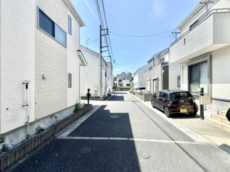 �O�ʓ��H�܂ތ��n�ʐ^ �אڌ����ɂ�鈳���������Ȃ��A���邭�J���I�ȏZ���ł��I