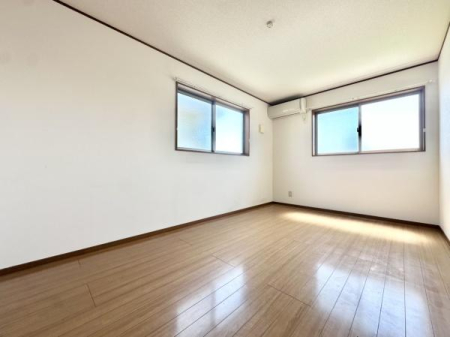 �m�� 2�ʍ̌��̃V���v���ȗm���B�N���[�[�b�g�����ł��I