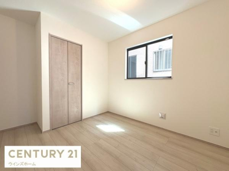 ���r���O�ȊO�̋��� 5.25���[�˂͎��[�X�y�[�X�Ƃ��Ă��A�����Ƃ��ĉƑ����߂����������ɂ��Ă�OK�I�N���[�[�b�g�t���Ŏ��[���^�b�v���m�ۂ���Ă��܂��I