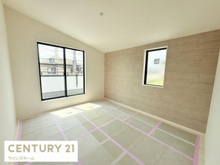 �m�� ��7.75���̗m���̓o���R�j�[�ɖʂ����邭�J���I�B�E�H�[�N�C���N���[�[�b�g������A����������������ƕۂĂ���K�ȃv���C�x�[�g��Ԃł��B�i���z���j��AI���H�ŕs�v�����������Ă��܂�
