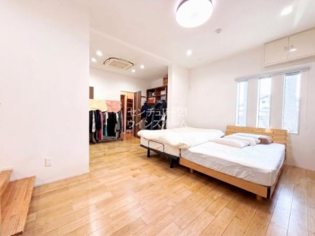 �m�� ��Q����16���Ƃ������r���O�̂悤�ȍL�X�Ƃ������Z��Ԃ��m�ہI�傫�ȃx�b�h��u���Ă��܂��܂��X�y�[�X�ɗ]�T������̂ŁA���v�w�ł������Ƃ��߂������������܂��I��CG�ŉƍ�����������Ă��܂�