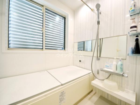 ���� �o�X���[���͈���̔���������났�̏ꏊ�ł��B�ǂ������@�\���ڂōŌ�ɓ�����ɂ����K�ȃo�X�^�C�������񋟂��܂��I����ɒg�[�����@�t���Ȃ̂ŉJ�̓���ԕ��̎����͈ߗފ������Ƃ��Ă��劈��ł��I