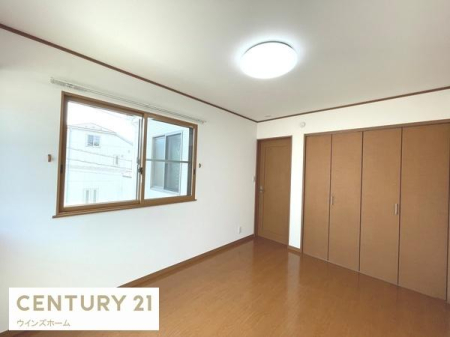 �m�� 2�ʍ̌����m�ۂ����m���̂��ߓ����͎��R�������薾�邭�A���ʂ����ǍD�B�����������邱�Ƃň��������Ȃ��A������������Ԃł��B