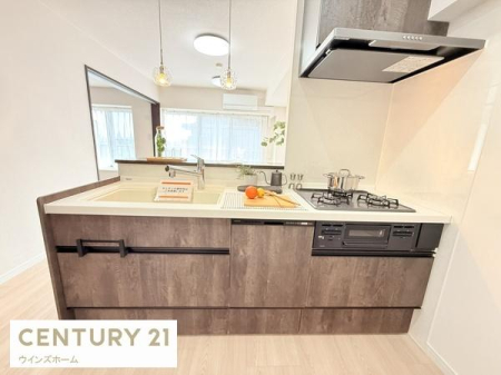 �L�b�`�� �V�K�����ς̃X�^�C���b�V���ȃV�X�e���L�b�`���́A���[�͂Ƌ@�\�������˔����A�������y�����Ȃ��ԁB