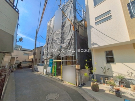 �O�ʓ��H�܂ތ��n�ʐ^ -