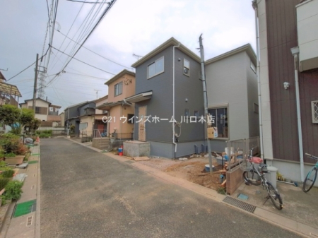 �O�ʓ��H�܂ތ��n�ʐ^ -