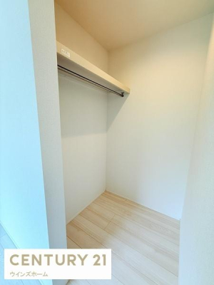 ���[ �E�H�[�N�C���N���[�[�b�g��2�J�����p�ӁI�G�ߕ��̉Ɠd��X�[�c�P�[�X�A���z�c�Ȃǂ��܂Ƃ߂Ď��[�ł��܂��I