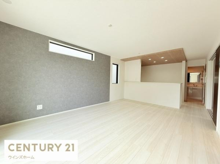 ���r���O �J�����̂��郊�r���O�_�C�j���O�B
�אڂ���a�m���ƈ�̗��p���\�ŁA��Ƃ肠���Ԃ����o���܂��B