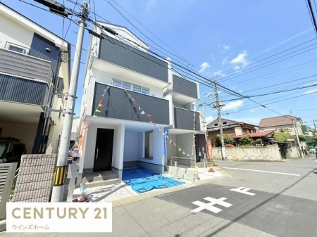 �O�ʓ��H�܂ތ��n�ʐ^ �O�ʓ��H�͓���6���B�Ԓʂ�̏��Ȃ��Z��n�B