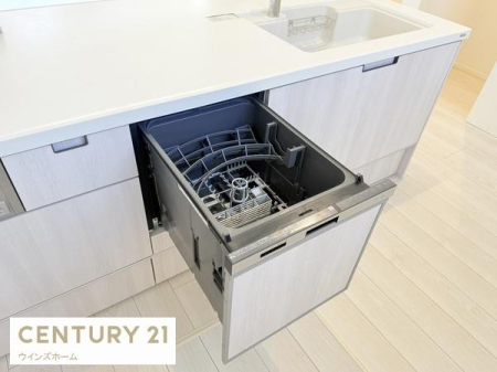 �L�b�`�� �r���g�C���H��@�t���̃V�X�e���L�b�`���ŉƎ��̕��S���y�����܂��B