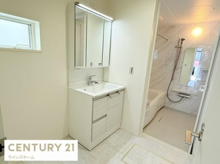 ���ʑ�E���ʏ� ���ʎ��͂�Ƃ肠��L���Ŗ����̏��������K�ł��B���ʑ���[�ɂ́A������p�i��X�L���P�A�p�i�Ȃǂ���������[�ł���悤�X�y�[�X���[�����Ă��܂��I