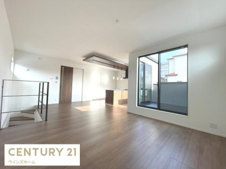 ���r���O ���R�����ӂ�閾�邢���r���O�B19���̍L�X��Ԃ͂̂т̂тƂ����Ƒ����Ԃ����o�B�Ƒ��̉�b�����R�Ɛ��܂��A���������݂̂���LDK�ł��I