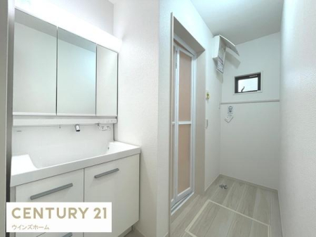 ���ʑ�E���ʏ� ���ʎ��͂�Ƃ肠��L���Ŗ����̏��������K�ł��B���ʑ���[�ɂ́A������p�i��X�L���P�A�p�i�Ȃǂ���������[�ł���悤�X�y�[�X���[�����Ă��܂��I