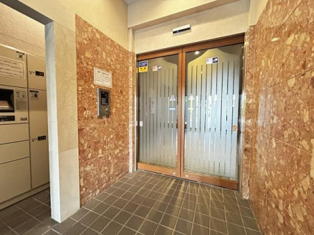 �G���g�����X ���S�̃I�[�g���b�N�t���}���V�����ł��I