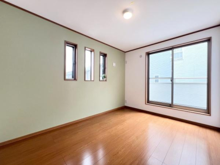 �m�� �o���R�j�[�ɖʂ������邢�m����6.13���B�x�b�h��u���Ă���Ƃ肠��L���ŐQ���ɂ҂�����ł��I�N���[�[�b�g�t���ł��������X�b�L���Еt���܂��B