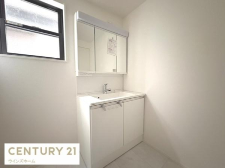 ���ʑ�E���ʏ� ���ʎ��͂�Ƃ肠��L���Ŗ����̏��������K�ł��B���ʑ���[�ɂ́A������p�i��X�L���P�A�p�i�Ȃǂ���������[�ł���悤�X�y�[�X���[�����Ă��܂��I�������芷�C���\���ɍs���܂��I