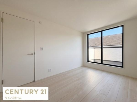 �m�� �o���R�j�[�ɖʂ����m����7.08���B�������聕���ʂ��̗ǂ��J���I�ȕ��͋C�I�N���[�[�b�g�����I