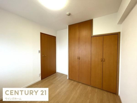 �m�� �V���v���ȗm���͖�5���B�召�Q�̃N���[�[�b�g�����ł������X�b�L���Еt���܂��I