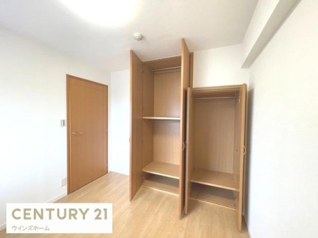 ���[ ���[���S���ݒu����Ă��܂��I�ו���u���ꏊ���m�ۂ����̂ł������̐������ڂ����₷���Ȃ�A���K�ȋ�Ԃ����肠���܂��I