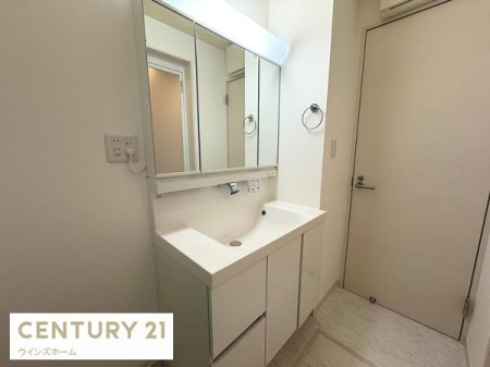 ���ʑ�E���ʏ� ���ʎ��͂�Ƃ肠��L���Ŗ����̏��������K�ł��B���ʑ���[�ɂ́A������p�i��X�L���P�A�p�i�Ȃǂ���������[�ł���悤�X�y�[�X���[�����Ă��܂��I