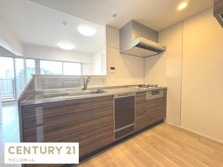 �L�b�`�� �X�^�C���b�V���ȃV�X�e���L�b�`���́A���[�͂Ƌ@�\�������˔����A�������y�����Ȃ��ԁB���r���O�ƂȂ��郌�C�A�E�g�����͂ł��I