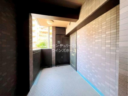 ���̑����n ��p�|�[�`������̂͊p�����Ȃ�ł͂ł��ˁB���������̂Ō��ւƋ��p�L���̊ԂɃX�y�[�X���݂����A�v���C�o�V�[������₷���Ȃ�܂��I