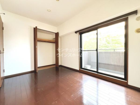 �m�� �S�����o���R�j�[�ɖʂ��Ă���̂ł������S�̂ɗz�����������݁A���ʂ�����������m�ۂł��܂��I���K�ɉ߂�����Z��Ԃł��B