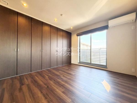 �m�� ������̂������̓o���R�j�[�ɖʂ��Ă���̂ŐS�n�悢�����ʂ蔲���܂��I�y�A�K���X�������ɕW���������A���K�ň��S�ȔM�����`�����܂��I�M�̏o���肪�ł������������A�Z�܂������K�ɂ���L�[�A�C�e���ł��B