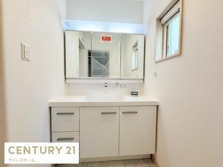 ���ʑ�E���ʏ� ���ʎ��͂�Ƃ肠��L���Ŗ����̏��������K�ł��B���ʑ���[�ɂ́A������p�i��X�L���P�A�p�i�Ȃǂ���������[�ł���悤�X�y�[�X���[�����Ă��܂��I�������芷�C���\���ɍs���܂��I