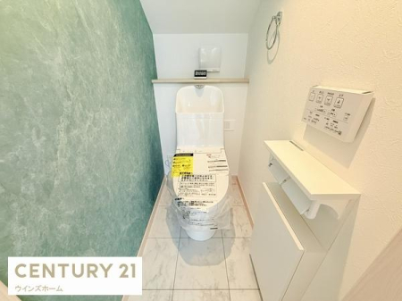 �g�C�� ���ł����K�Ɏg���鉷�����֍���ݒu�I�����R�����ǖʂɐݒu����Ă���̂��g���Ă��ĕ֗����������܂��I
