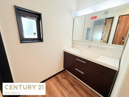 ���ʑ�E���ʏ� ���ʎ��͂�Ƃ肠��L���Ŗ����̏��������K�ł��B���ʑ���[�ɂ́A������p�i��X�L���P�A�p�i�Ȃǂ���������[�ł���悤�X�y�[�X���[�����Ă��܂��I�������芷�C���\���ɍs���܂��I