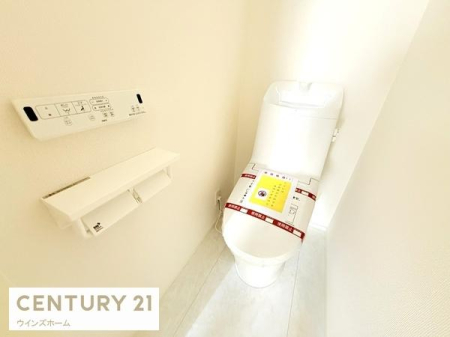 �g�C�� �g�C���͂P�E2�K�ɐݒu����Ă���A�������֍��t���̐����ȃg�C���B