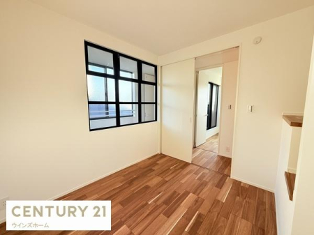 ���r���O�ȊO�̋��� 5.2���[�˂͎��[�X�y�[�X�Ƃ��Ă��A�����Ƃ��ĉƑ����߂����������ɂ��Ă�OK�I�N���[�[�b�g�t���Ŏ��[���^�b�v���m�ۂ���Ă��܂��I